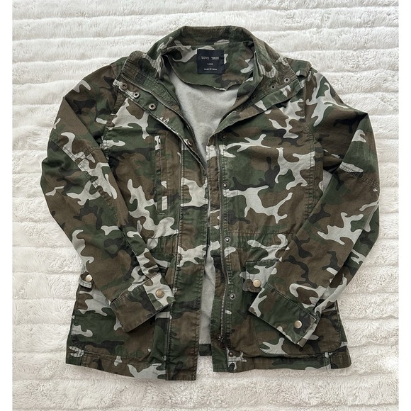 Love Tree Jackets & Blazers - Love Tree Women's Camo Zip Up Cargo Jacket Size Large